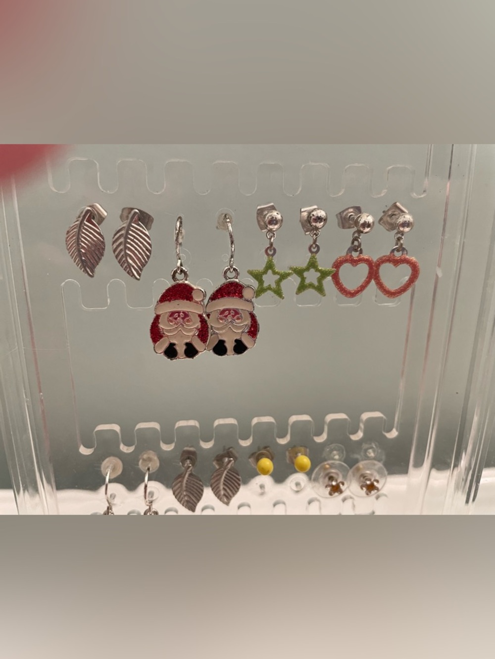 20 pairs children earrings & clear Acrylic Organizer, Multiple Transparent - Picture 7 of 11